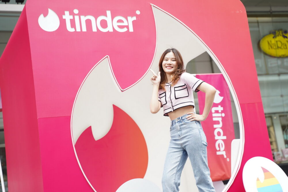 A sweet summer awaits Thai Gen Z with Tinder at centralwOrld 5 m