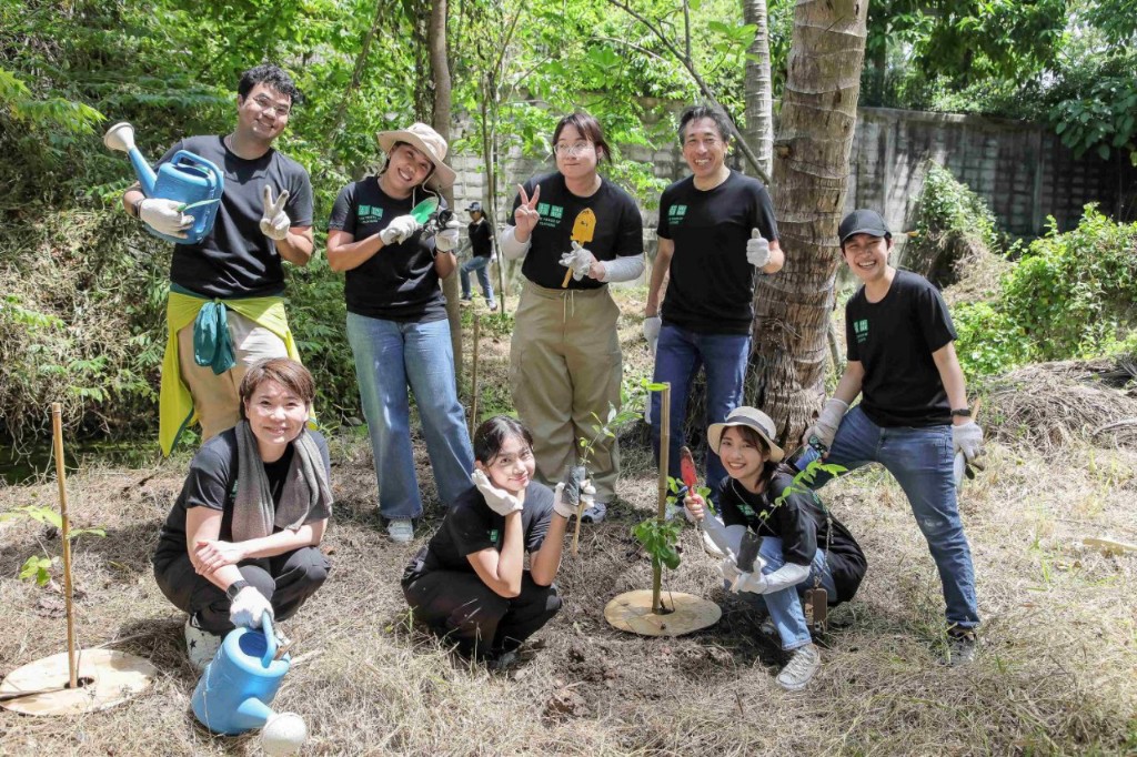 UNIQLO Sustainability Tree Planting 12