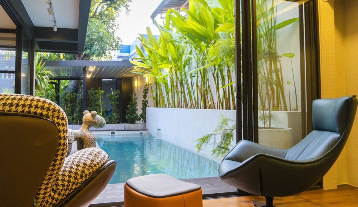 03 Bangkok Garden Villa with Private Swimming Pool 1 m 0