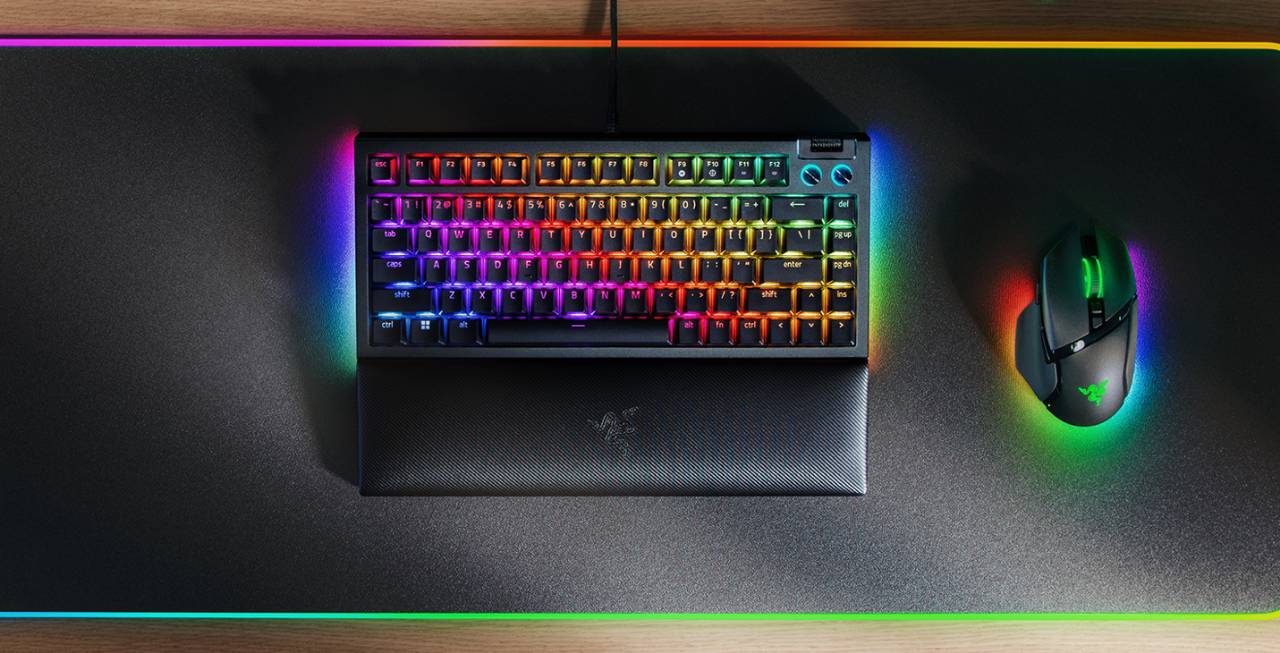 RAZER BLACKWIDOW V4 75%