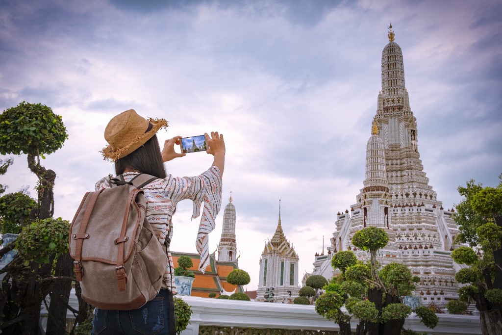 01 One Day Blessing Trip during Songkran Festival