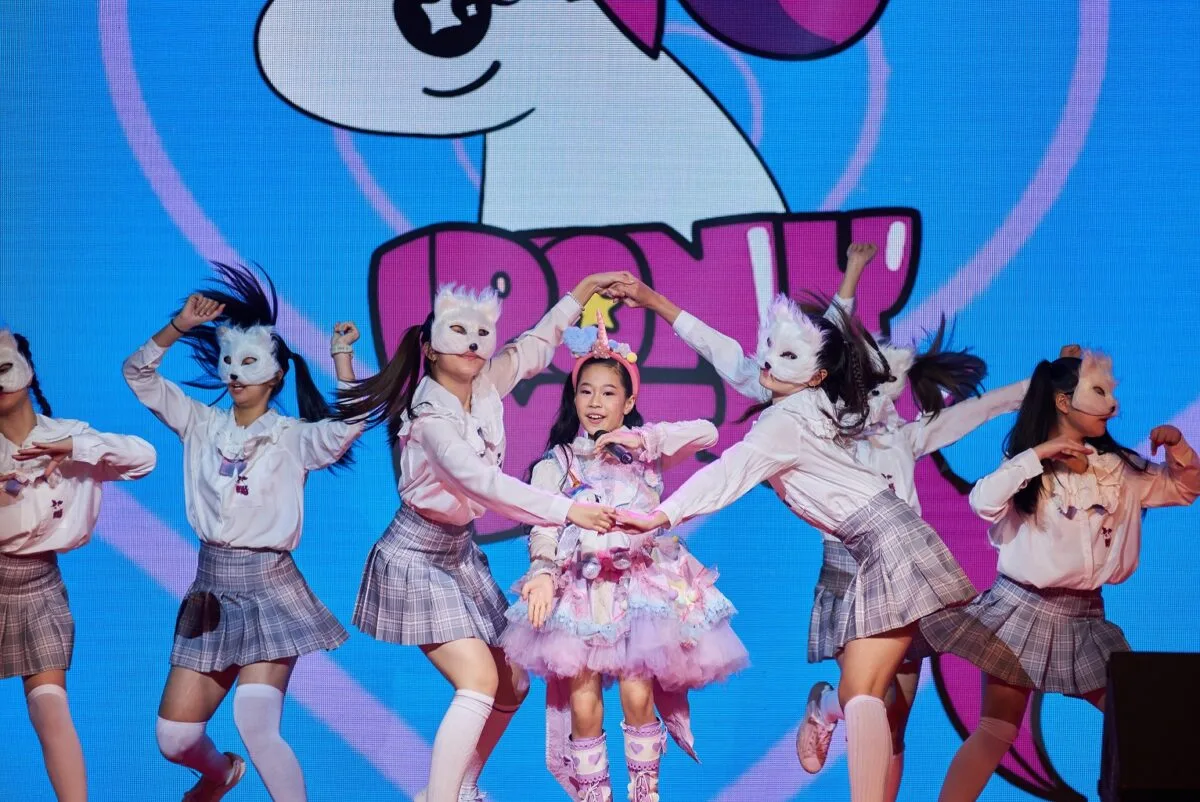 เก่ง ธชย และ ทราย อมลระดา ส่ง “PONY NINK” ขึ้นสเตจเดบิวต์ในฐานะศิลปินเดี่ยวอย่างเป็นทางการ พร้อมโชว์ซิงเกิลแรกสุดน่ารัก “ให้อภัย 100%” 6 PONY NINK