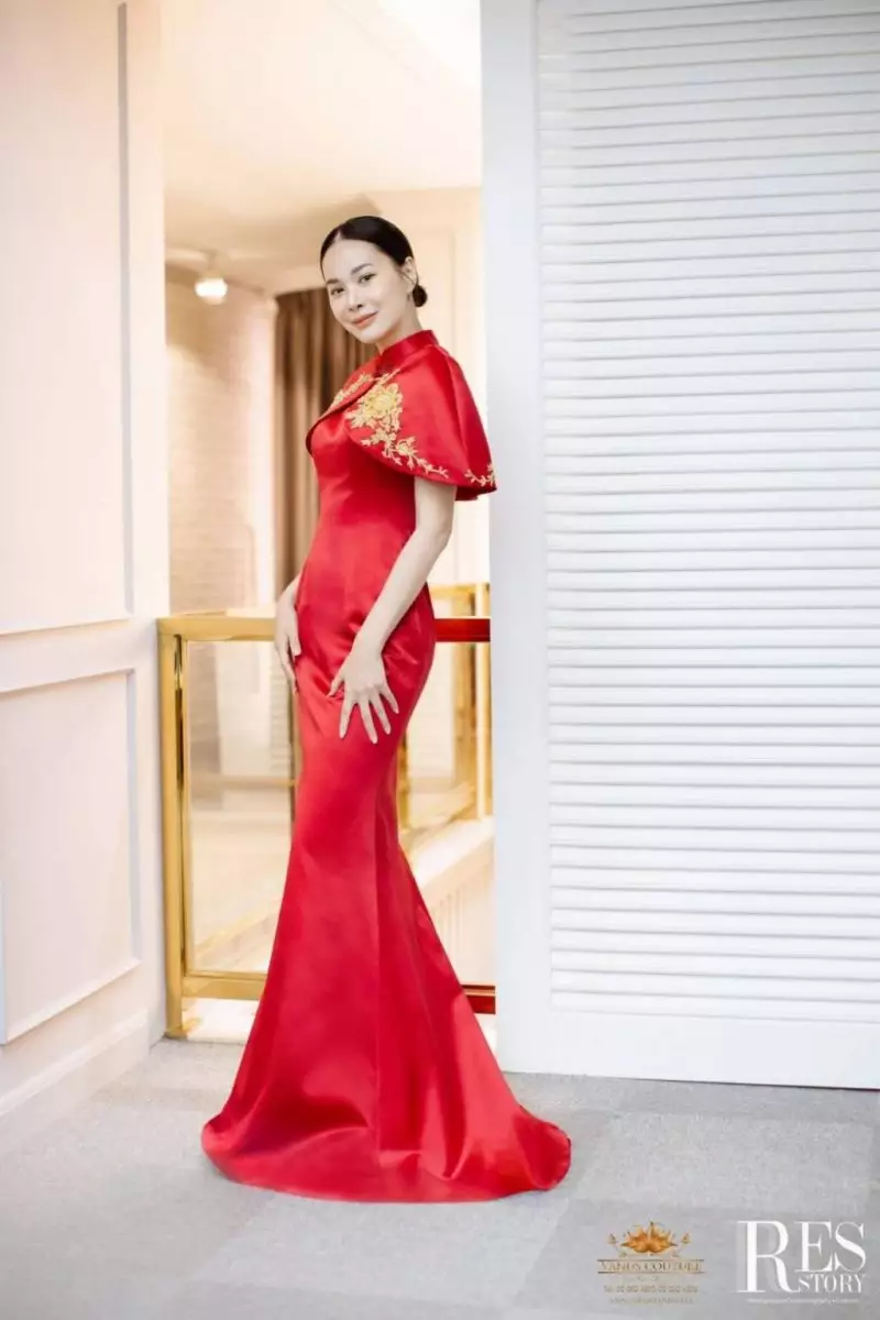 เก็บตกคอสตูมชุดวิวาห์สุดหรู โบวี่ อัฐมา 4 ลุค 4 สไตล์ ไทย จีน สากล สวยสะกดทุกสายตาคนทั้งงาน 10 1670987036979