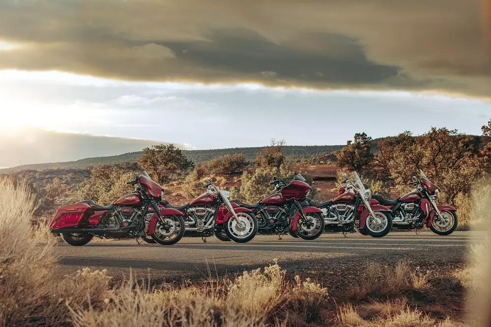 01 Harley Davidson 120 Anniversary Model Group