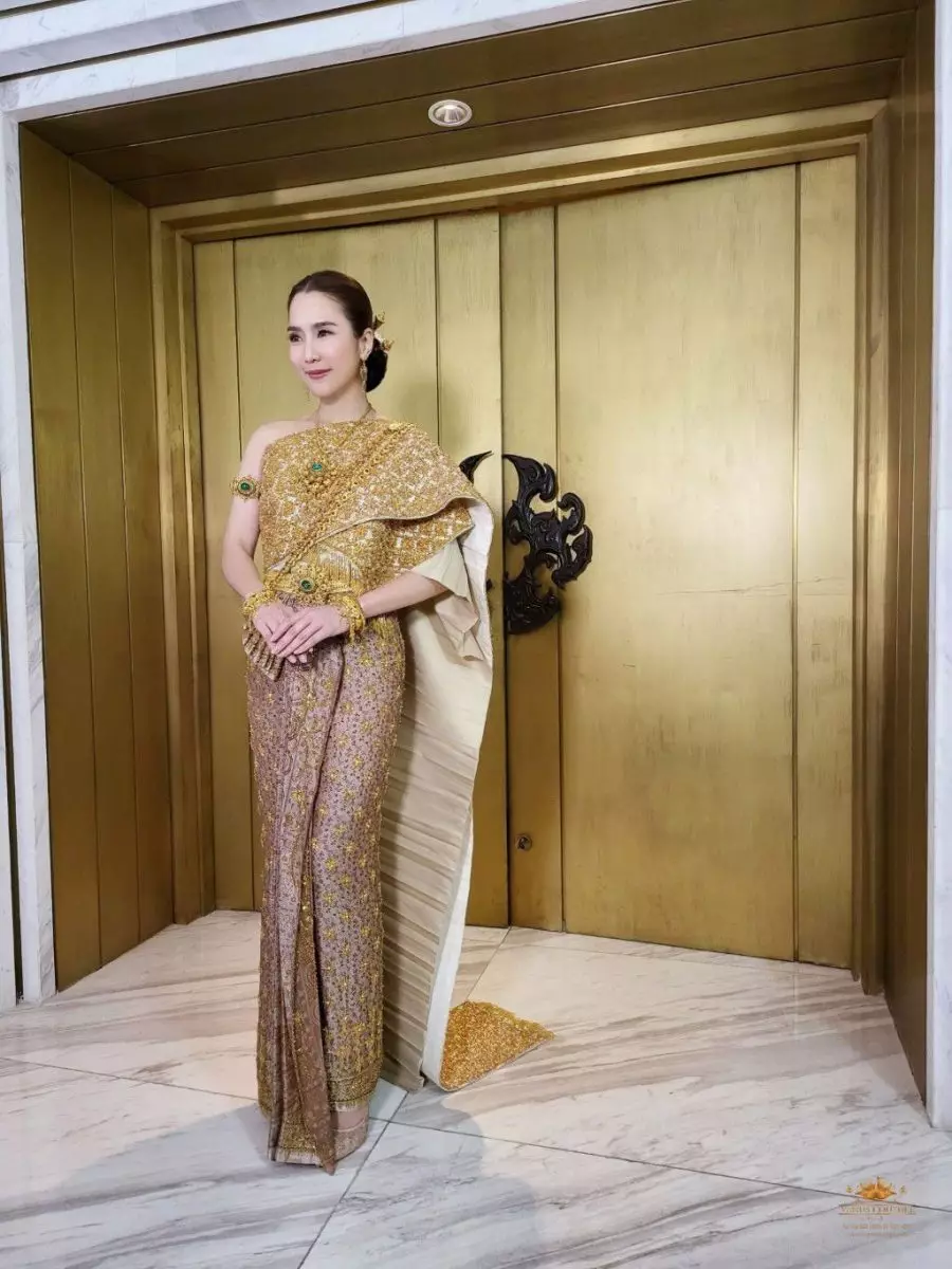 8 ชุดไทยเวดดิ้งสุดปัง ของเหล่าคนคนดังแถวหน้าของเมืองไทย จากห้องเสื้อ วนัช กูตูร์ 7 1674098621511