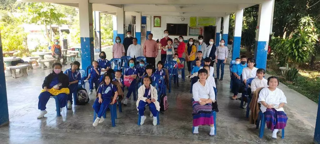 “มูลนิธิชีวิต ยกระดับ” (LE Foundation)<br>ให้ความรู้ และปรุงอาหารมังสวิรัติ เลี้ยงคณะครู และนักเรียนโรงเรียนริมฝั่งน่านวิทยา จังหวัดน่าน 3 1676259178694