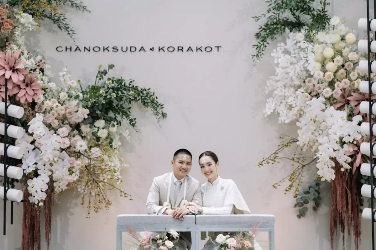 วิวาห์หวานฉ่ำ แก๊ป-ชนกสุดา เจ้าสาวป้ายแดง ควงคู่ ร้อยตำรวจเอก ไอซ์-กรกฎ เข้าพิธีวิวาห์สุดชื่นมื่น 6 GI 170