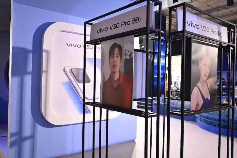 เปล่งประกายด้วยพอร์ตเทรต! vivo โชว์กล้องเทพ เปิดนิทรรศการ ‘vivo V30 Pro 5G PRO LAB’ ใจกลางเมือง ท้าพิสูจน์ความโปร ตั้งแต่วันนี้ – 17 มีนาคม 3 การจัดแสดงภาพพอร์ตเทรต