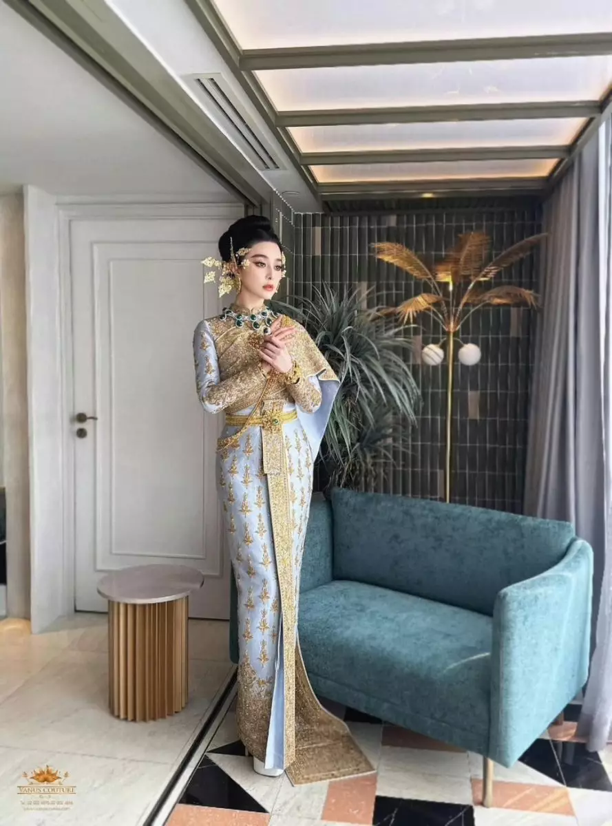 ห้องเสื้อ วนัช กูตูร์ เนรมิตชุดไทยนางสงกรานต์ราคาเฉียดล้าน ให้กับซุปเปอร์สตาร์ชื่อดังแถวหน้าของจีน ฟ่าน ปิงปิง 7 S 3555526 0
