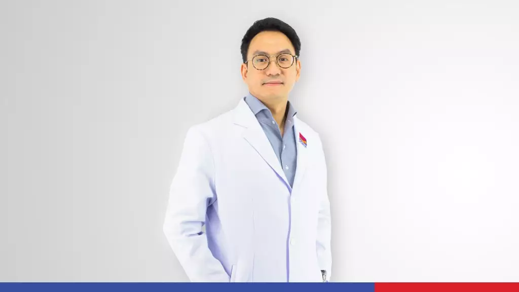 ไขข้อข้องใจ! ทำไมปวดที่สะโพก แต่สาเหตุมาจากหลัง 4 นพ.ชุมพล คคนานต์ แพทย์เฉพาะทางด้.โรคกระดูกสันหลัง โรงพยาบาลเอส สไปน์ แอนด์ เนิร์ฟ