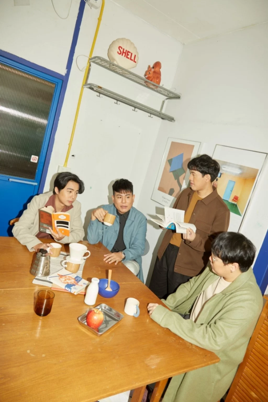 “electric.neon.lamp” หยิบเพลงฮิต “แม้” ใส่ฟีลดนตรีเหงาปนเศร้าในแบบ Piano Version 4 electric.neon.lamp