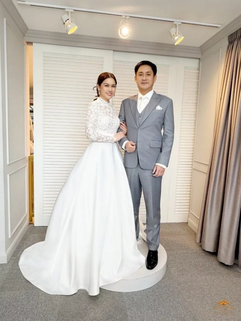 ส่องชุดวิวาห์สุดหรู หมิง-จิรกิติยา เจ้าสาวคนสวยของ อรรถ-วิสุทธิ์ ในงานวิวาห์สุดโรแมนติก 6 ชุดแถลงข่าว